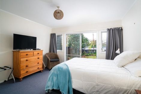 Photo of property in 6 Rainbow Drive, Rainbow Point, Taupo, 3330