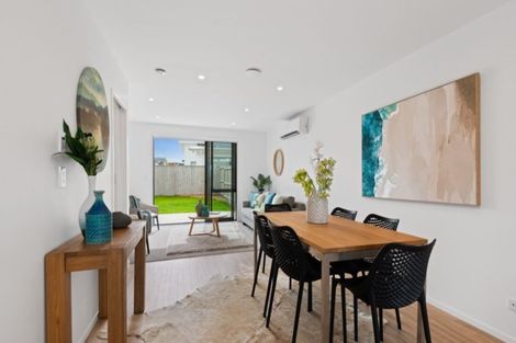 Photo of property in 16 Orford Lane, Takanini, 2112