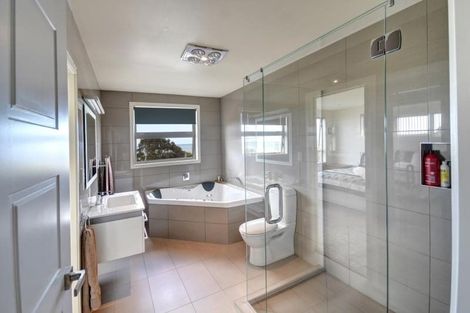 Photo of property in 10 Trecastell Street, Brighton, Dunedin, 9035