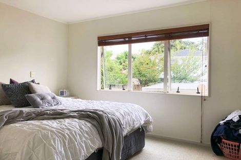 Photo of property in 19a Finlow Drive, Te Atatu South, Auckland, 0610