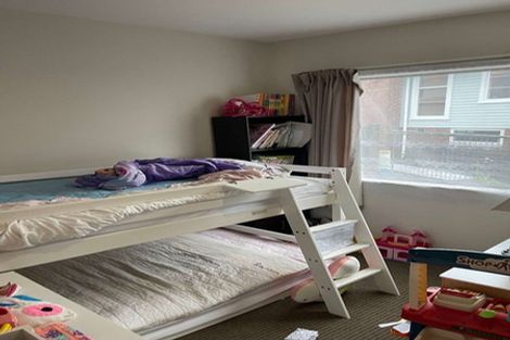 Photo of property in 43 Renata Crescent, Te Atatu Peninsula, Auckland, 0610