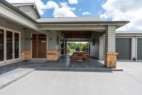 Photo of property in 220 Howden Road, Temple View, Hamilton, 3289