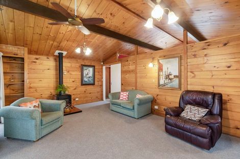 Photo of property in 1 James Bright Lane, Waiuku, 2123