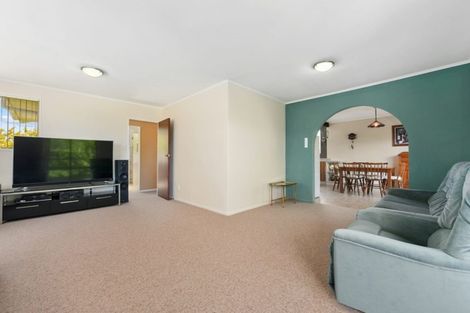 Photo of property in 8 Greenwich Grove, Stokes Valley, Lower Hutt, 5019