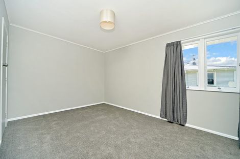 Photo of property in 5 Kerry Place, Papakura, 2110