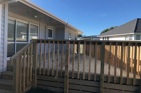 Photo of property in 21a Main Road, Titahi Bay, Porirua, 5022