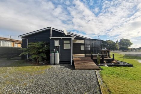 Photo of property in 68 Moorhouse Street, Ross, 7812