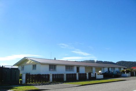 Photo of property in 3 Felix Campbell Street, Greymouth, 7805