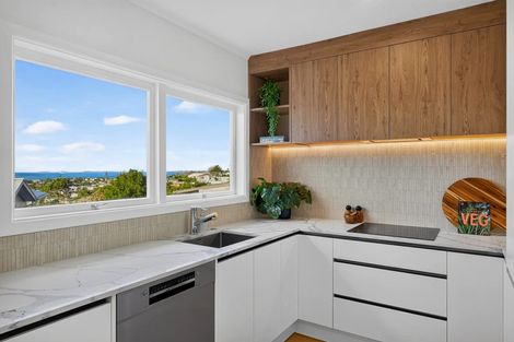 Photo of property in 313 East Coast Road, Mairangi Bay, Auckland, 0630