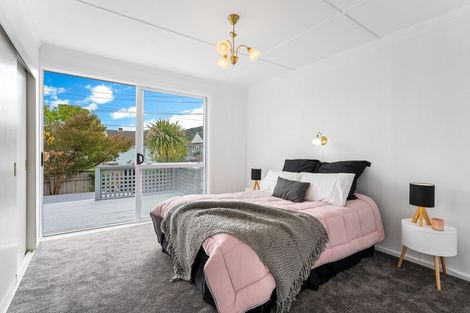 Photo of property in 4a Cleland Crescent, Naenae, Lower Hutt, 5011