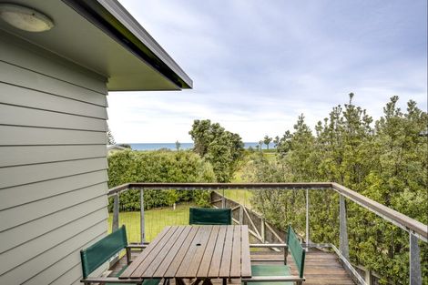 Photo of property in 100 Harper Road, Waimarama, 4294