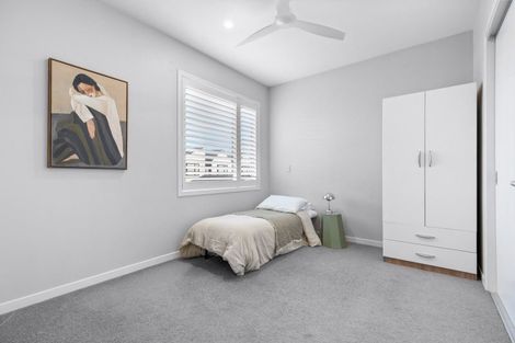 Photo of property in 14/2 Warrant Officer Lane, Hobsonville, Auckland, 0616