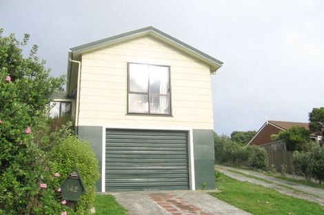 Photo of property in 142 Mark Avenue, Grenada Village, Wellington, 6037