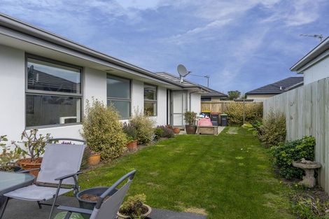 Photo of property in 12 Robalan Close, Halswell, Christchurch, 8025