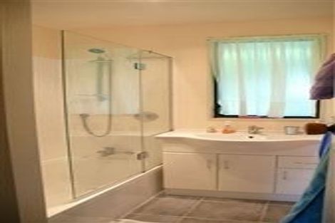 Photo of property in 2/141 Spinella Drive, Bayview, Auckland, 0629