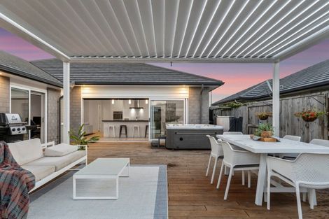 Photo of property in 57 Te Kio Crescent, Papamoa Beach, Papamoa, 3118