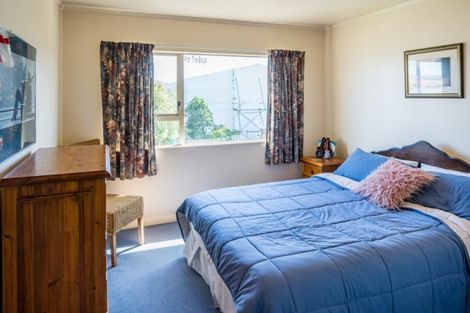 Photo of property in 6 Bowsprit Way, Whitby, Porirua, 5024
