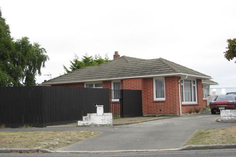 Photo of property in 17 Orrick Crescent, Avondale, Christchurch, 8061