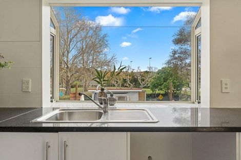 Photo of property in 2/142 Archers Road, Glenfield, Auckland, 0629