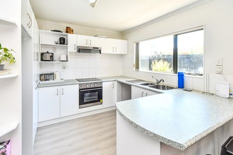 Photo of property in 6 Chayward Place, Mangere, Auckland, 2022