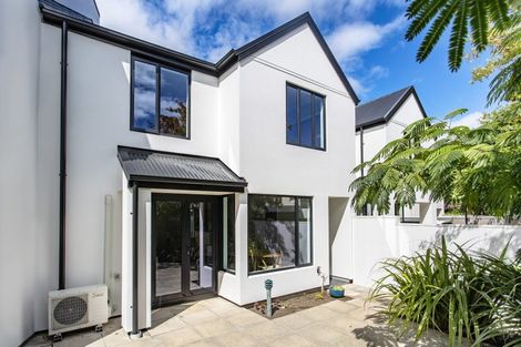 Photo of property in 3 Oakford Close, Riccarton, Christchurch, 8011