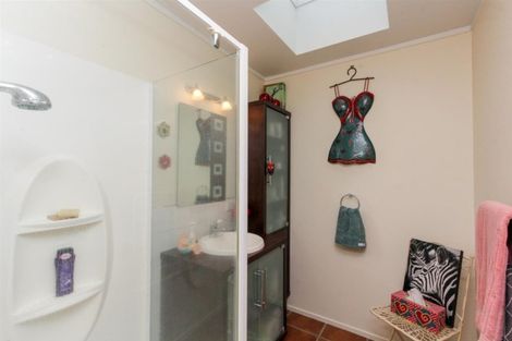 Photo of property in 54 Cutfield Road, New Plymouth, 4310