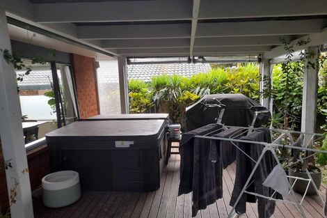 Photo of property in 4a Mckittrick Avenue, Flat Bush, Auckland, 2019