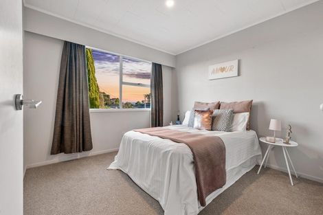Photo of property in 75a Sturges Road, Henderson, Auckland, 0612