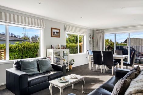 Photo of property in 22 Lyndhurst Drive, Motueka, 7120