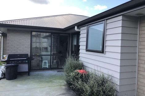 Photo of property in 16 Tarn Close, Pyes Pa, Tauranga, 3112