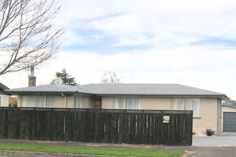 Photo of property in 215 Sandwich Road, St Andrews, Hamilton, 3200