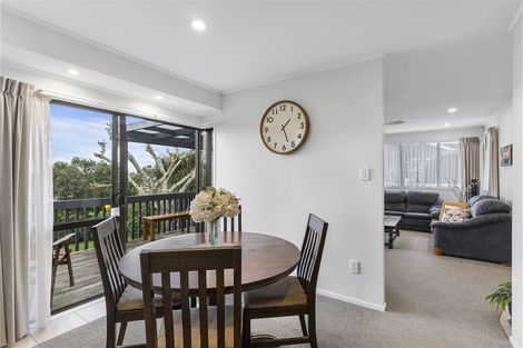Photo of property in 41 Marendellas Drive, Bucklands Beach, Auckland, 2014