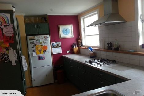 Photo of property in 39 Tuatoru Street, Eastbourne, Lower Hutt, 5013