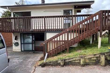 Photo of property in 28 Hiwihau Place, Glenfield, Auckland, 0629