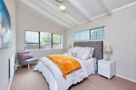 Photo of property in 43 Lakeside Drive, Pahurehure, Papakura, 2113