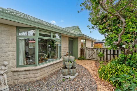Photo of property in 143 Dixon Street, Masterton, 5810