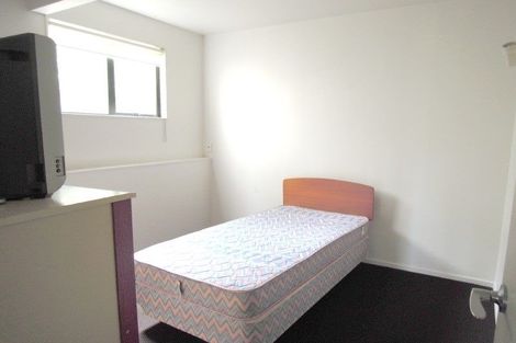 Photo of property in 2/84 Kowhai Road, Campbells Bay, Auckland, 0630