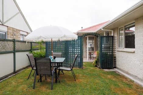 Photo of property in 114d Warwick Street, Feilding, 4702