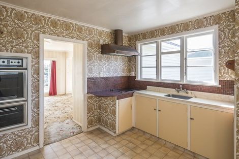 Photo of property in 14 Francis Road, Paraparaumu Beach, Paraparaumu, 5032