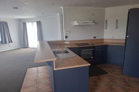 Photo of property in 9 Sandhurst Place, Nawton, Hamilton, 3200