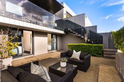 Photo of property in 1/58 The Parade, Bucklands Beach, Auckland, 2012