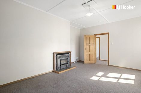 Photo of property in 52 Puketai Street, Andersons Bay, Dunedin, 9013