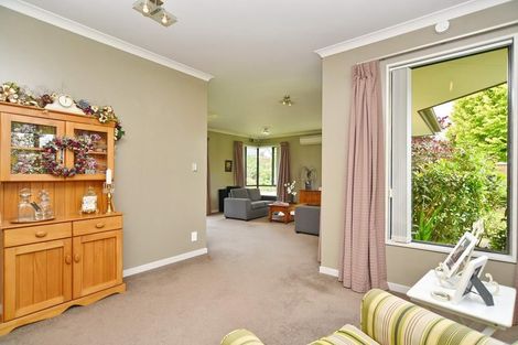 Photo of property in 6 Taunton Place, Rangiora, 7400