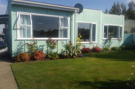 Photo of property in 83 Park Terrace, Waikuku Beach, 7473