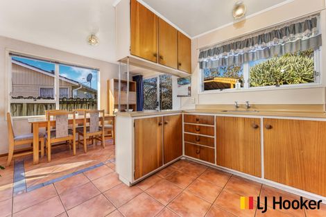 Photo of property in 22 Adel Place, Weymouth, Auckland, 2103