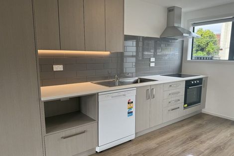 Photo of property in 2/7 Division Street, Riccarton, Christchurch, 8041