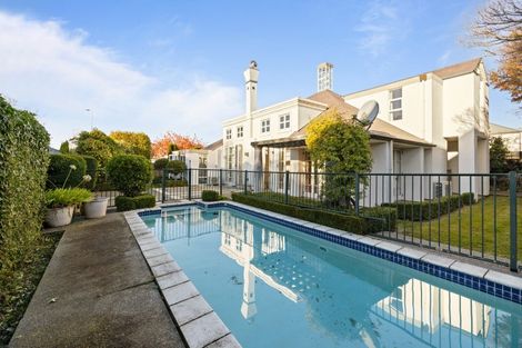 Photo of property in 17 Allister Avenue, Merivale, Christchurch, 8014