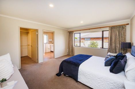 Photo of property in 14 Masefield Terrace, Kelvin Grove, Palmerston North, 4414