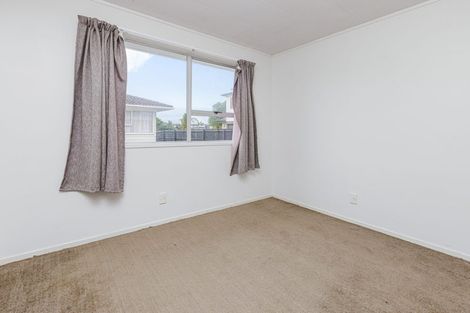 Photo of property in 2/26 Navigator Place, Papatoetoe, Auckland, 2025