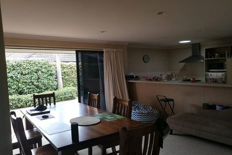 Photo of property in 4 Lilybank Crescent, East Tamaki, Auckland, 2013